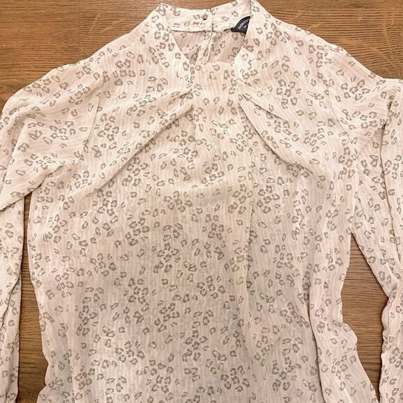 🌷 Dorothy Perkins🌷Sheer Cream White Animal Print Blouse Shirt - Picture 8 of 14